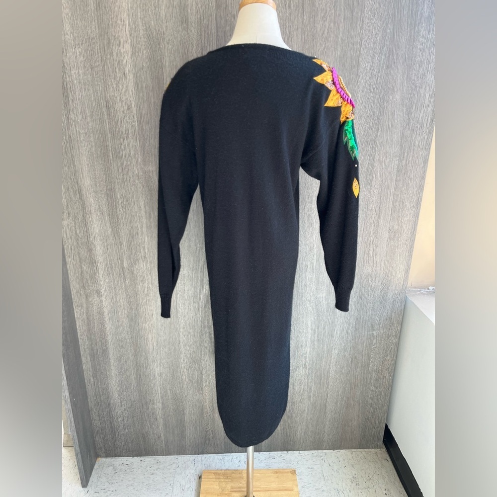 Vintage Germaine Astor Knit Embellished Dress Size Medium - Picture 6 of 6